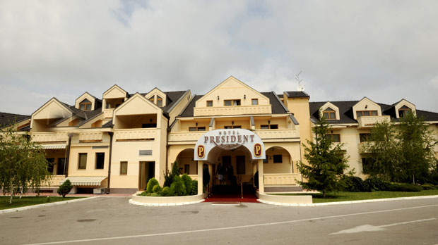 Хотел Президент у Ковилову губи тло?